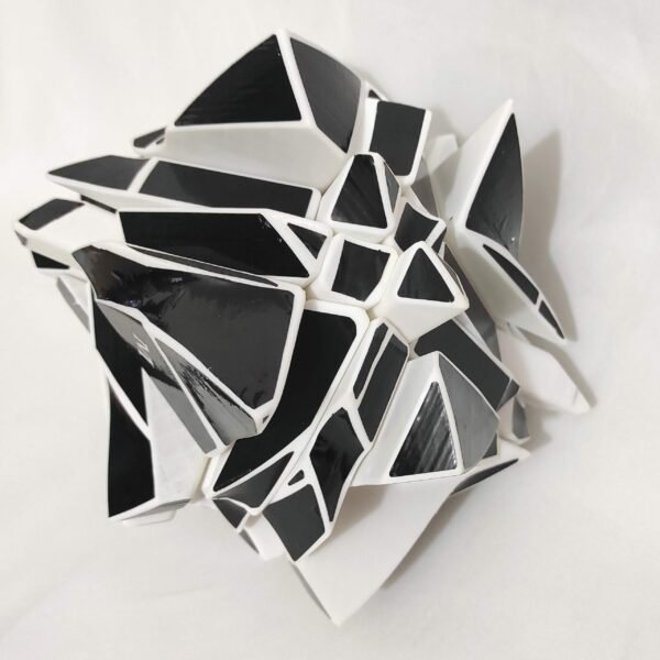 4x4 Curvy Ghost Cube