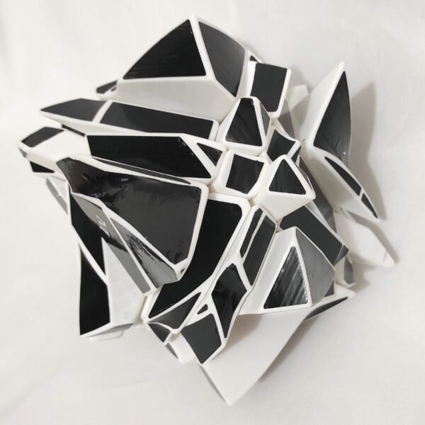 4x4 Curvy Ghost Cube