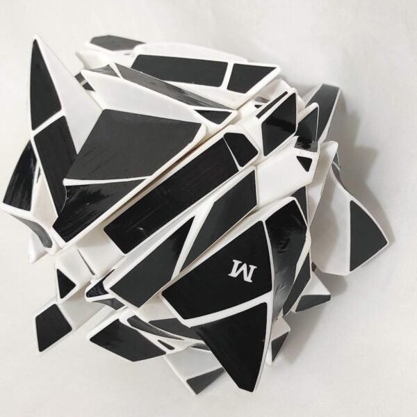 4x4 Curvy Ghost Cube