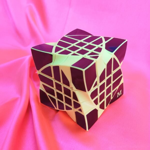 4x4x4 Twisty Mirror Cube