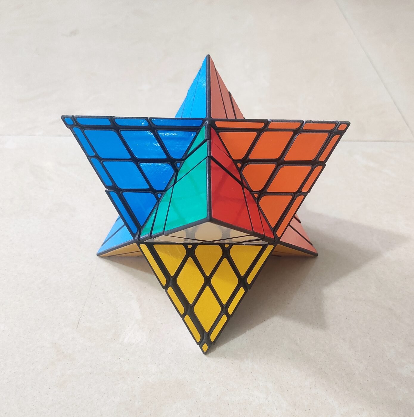 Pyrastar Cube